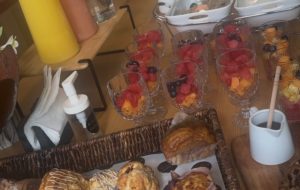 A comer fill catering