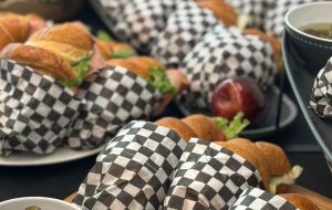 A comer fill catering
