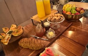 A comer fill catering